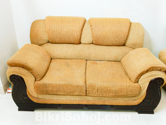 5 Sit Sofa with Center Table (Used)